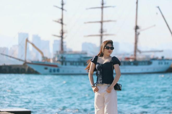 Bờ kè Vĩnh Nguyên biển Nha Trang hút giới trẻ check-in cùng tàu buồm- Ảnh 5.