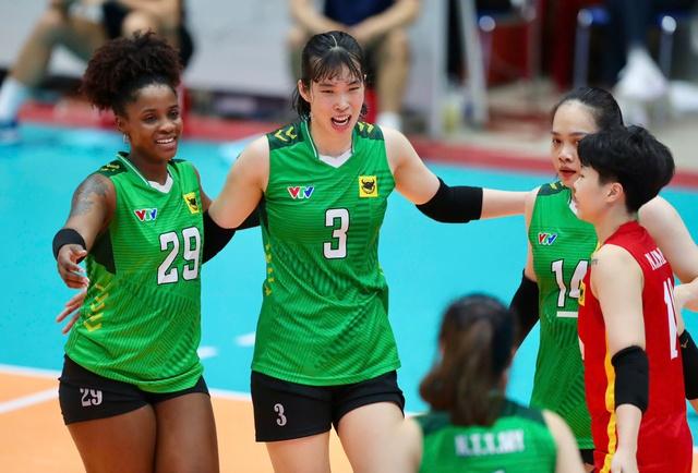 Xác định 2 cặp bán kết Cúp bóng chuyền VTV9 - Bình Điền: Nảy lửa!- Ảnh 2.