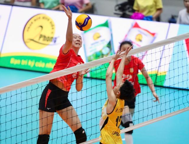Các tay đập 'khủng long" đưa CLB Giang Tô vào chung kết Cúp bóng chuyền VTV9-Bình Điền- Ảnh 1.