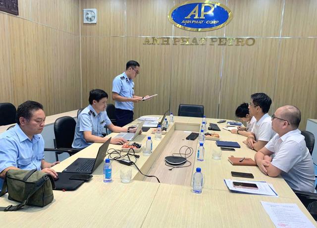 3 thương nhân đầu mối xăng dầu bị phạt hàng trăm triệu đồng- Ảnh 1.