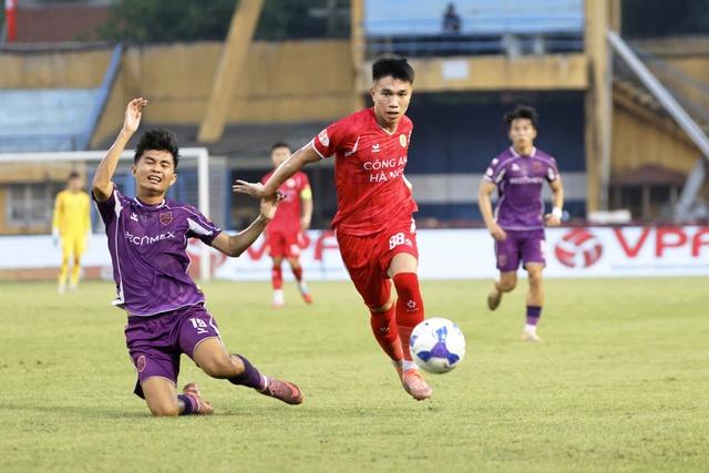 Đình Bắc rực sáng giúp CLB CAHN thắng đẹp ngày đăng quang, đẩy Becamex TP.HCM vào cảnh bi đát- Ảnh 10.