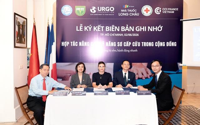 Hơn 22.000 dược sĩ của Long Châu sẽ trở thành tình nguyện viên sơ cấp cứu- Ảnh 1.