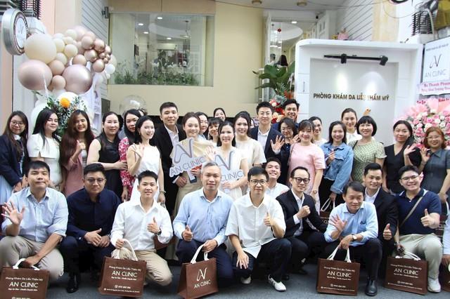 Khai trương Phòng khám Da liễu thẩm mỹ AN CLINIC: Nơi kiến tạo làn da không tuổi- Ảnh 1.