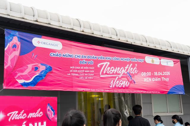 Organon cùng Thong Thả Show đưa kiến thức tránh thai an toàn đến công nhân Điềm Thụy- Ảnh 1. Organon cùng Thong Thả Show đưa kiến thức tránh thai an toàn đến công nhân Điềm Thụy- Ảnh 1.