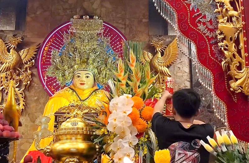 Dòng người bất tận đổ về “xứ sở thần tiên” - An Giang dự hội vía Bà - Ảnh 1.