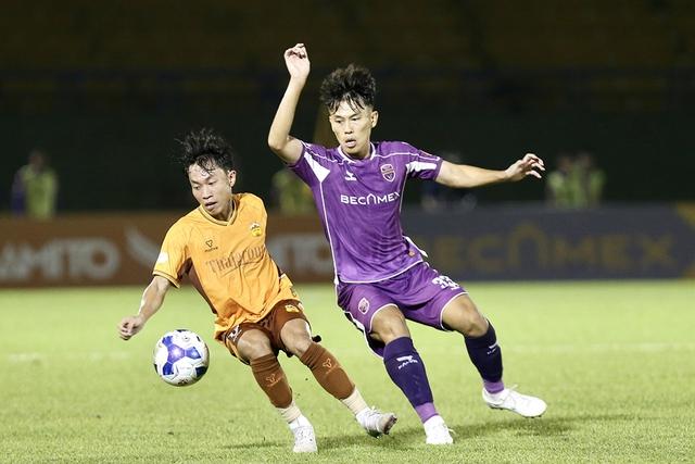 CLB Becamex TP.HCM chia tay V-League, lời xin lỗi cay đắng- Ảnh 1.