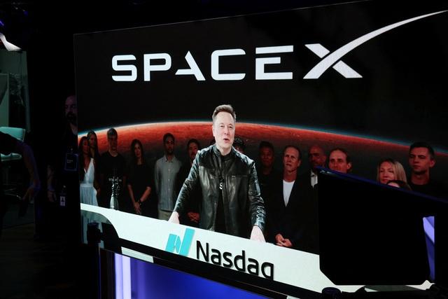 Ông Elon Musk trở thành người đầu tiên có tài sản 1.000 tỉ USD - Ảnh 1.