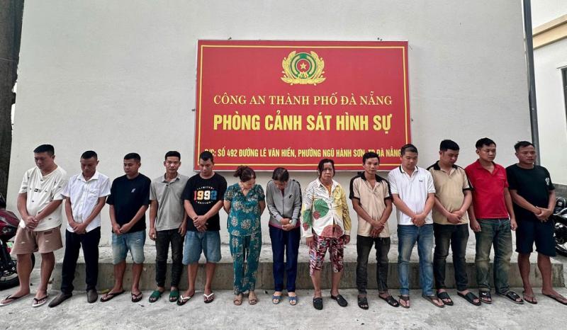 Đà Nẵng: Phá đường dây cá độ bóng đá, ghi đề gần 20 tỉ đồng qua Zalo- Ảnh 1.