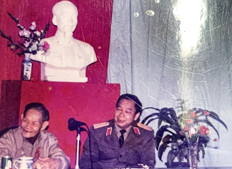 Chuyện ít biết về cuộc đời gian khó của cha đẻ bếp không khói Hoàng Cầm - Ảnh 5.