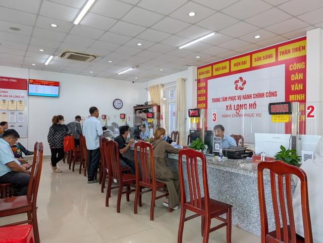 Vĩnh Long thi tuyển vào công chức 683 người hoạt động không chuyên trách- Ảnh 2.