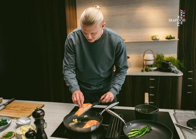 Cùng Erling Haaland mang cá hồi Na Uy từ World Cup đến bữa ăn Việt - Ảnh 3.
