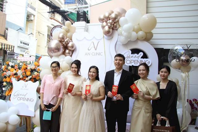 Khai trương Phòng khám Da liễu thẩm mỹ AN CLINIC: Nơi kiến tạo làn da không tuổi- Ảnh 3.