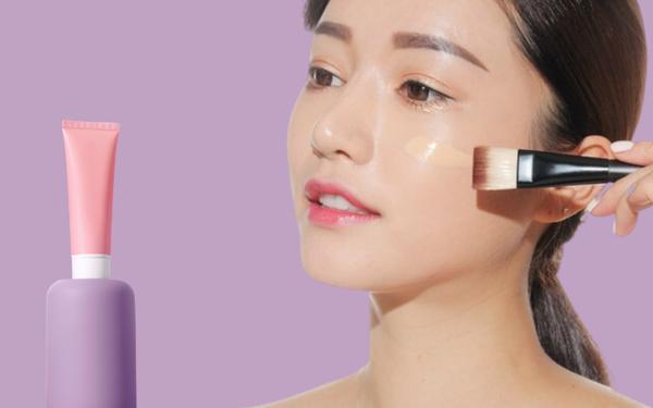 5 mẹo trang điểm giúp lớp nền bền màu, không trôi dù nắng nóng hay mưa rào- Ảnh 3.