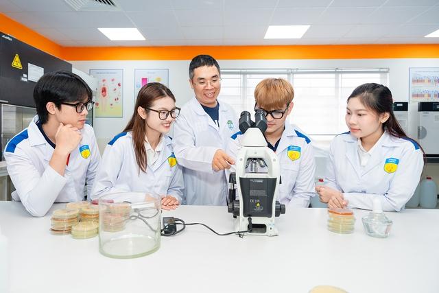 Bệnh viện Đa khoa khu vực Thủ Đức đồng hành đào tạo sinh viên Y khoa HUTECH- Ảnh 4.