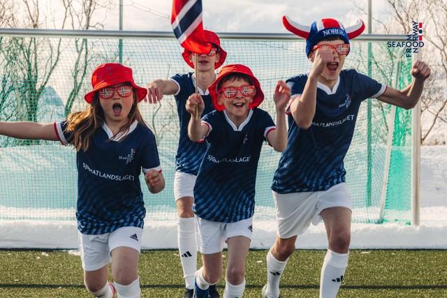 Cùng Erling Haaland mang cá hồi Na Uy từ World Cup đến bữa ăn Việt - Ảnh 6.