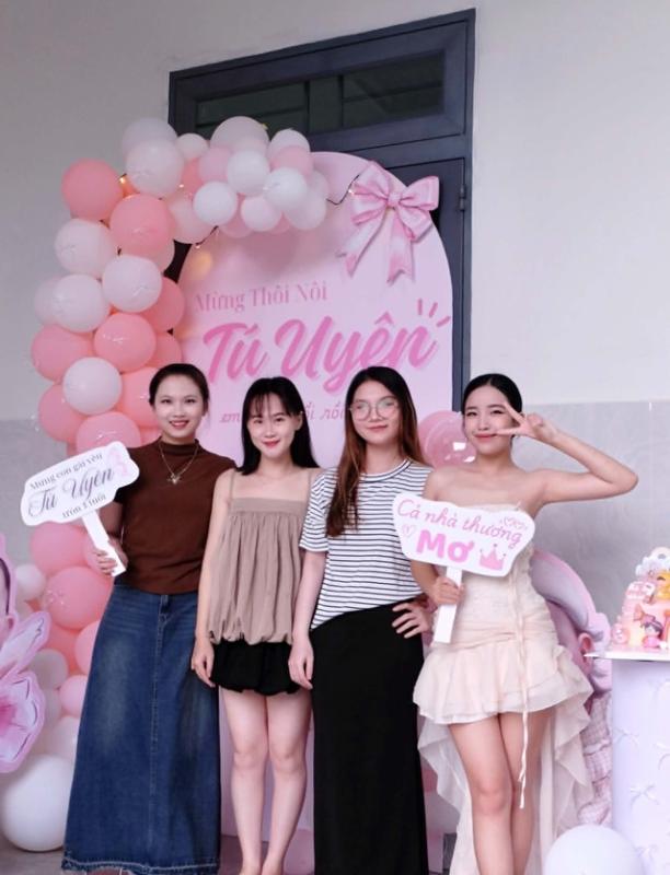 4 chị em lần lượt sinh con trong 4 tháng: 2 bé chào đời cùng ngày tháng - Ảnh 2.