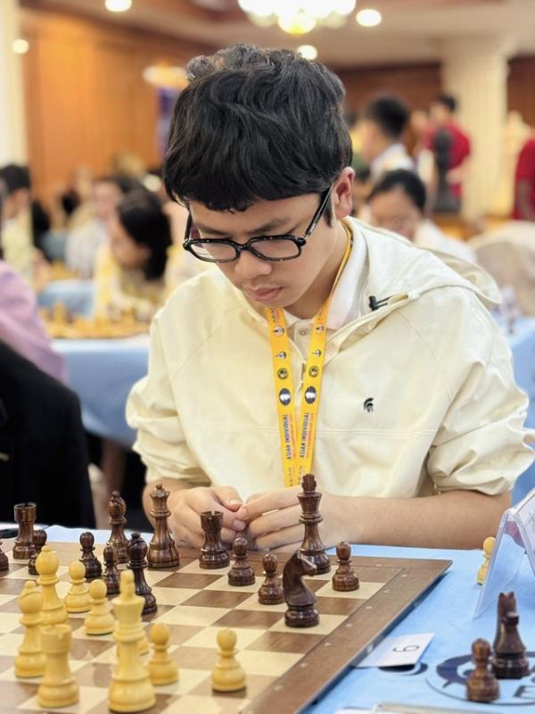 Kỳ thủ 15 tuổi Đầu Khương Duy hụt vé dự World Cup cờ vua trong gang tấc- Ảnh 1.
