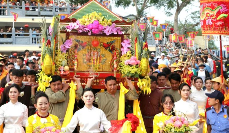 Dòng người bất tận đổ về “xứ sở thần tiên” - An Giang dự hội vía Bà - Ảnh 4.