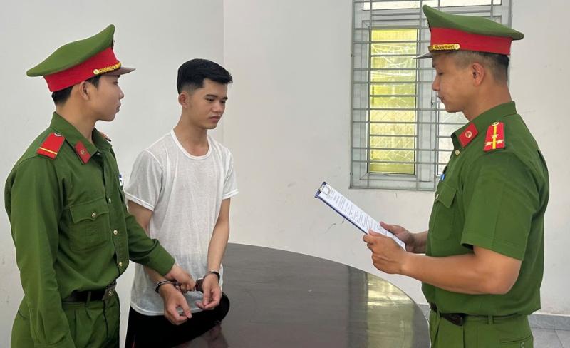 Đà Nẵng: Bắt quản lý quán nhậu chiếm đoạt gần 900 triệu đồng tiền doanh thu- Ảnh 1.