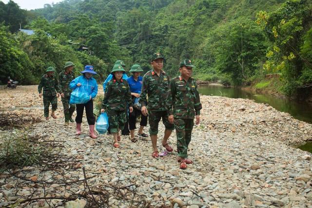 Tìm liệt sĩ trên dãy Trường Sơn: Chung một tấm lòng- Ảnh 1.