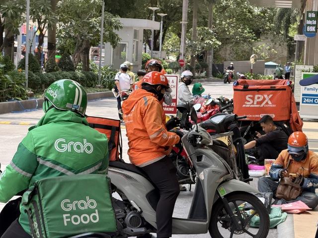 Ai đang trả phí sàn?- Ảnh 3.