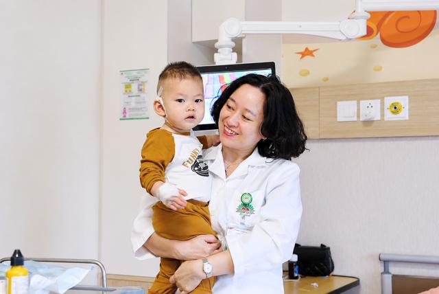 Hợp tác Việt - Nga: Nâng tầm kỹ thuật cấy ốc tai điện tử - Ảnh 4.