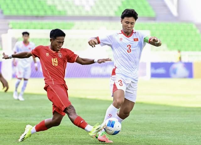 U.19 Campuchia gây sốc lớn, cầm hòa U.19 Úc: Hiên ngang vào bán kết, U.19 Việt Nam bị loại cực đau- Ảnh 1. U.19 Campuchia gây sốc lớn, cầm hòa U.19 Úc: Hiên ngang vào bán kết, U.19 Việt Nam bị loại cực đau- Ảnh 1.