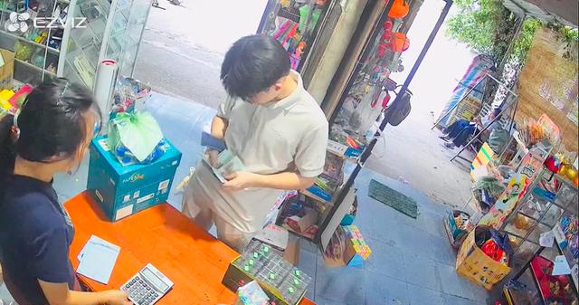 Hành động của chủ cửa hàng văn phòng phẩm khi khách Trung trả thừa hơn 7 triệu - Ảnh 1.