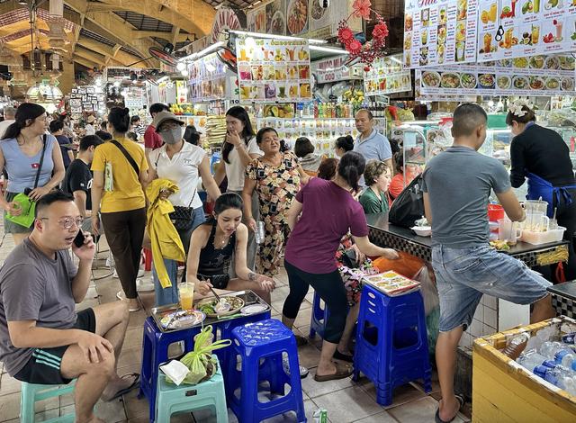 Quảng bá ẩm thực TP.HCM trên TikTok: Khám phá phường Sài Gòn, Bến Thành, Chợ Lớn - Ảnh 2.
