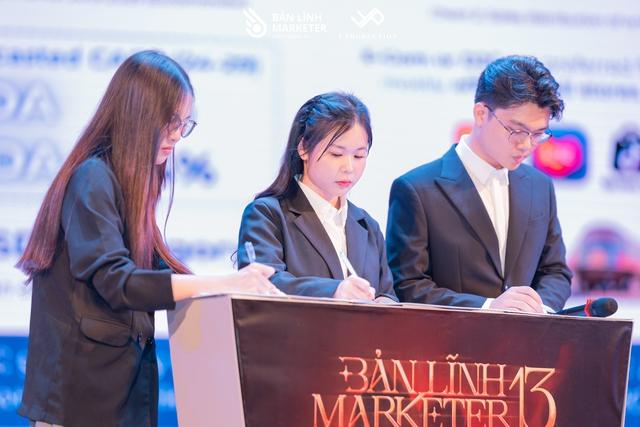 Sân chơi sinh viên 'lớn nhất toàn quốc' cho bạn trẻ đam mê marketing tranh tài - Ảnh 1.