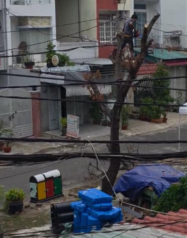 Người dân khốn khổ vì một chành xe ngang nhiên lấn chiếm lối đi công cộng - Ảnh 6.