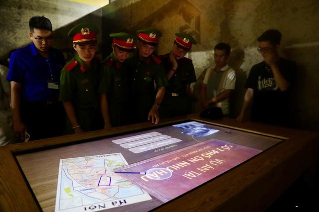 Gala 'Tổ quốc bình yên': Tái hiện 80 năm lịch sử An ninh nhân dân - Ảnh 8.