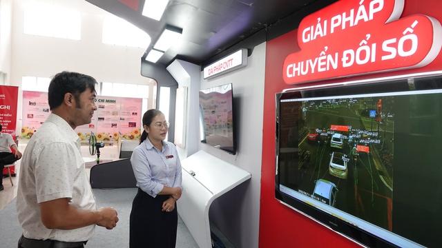 Hai phường ở TP.HCM phạt nguội vượt đèn đỏ, lấn chiếm vỉa hè qua camera AI - Ảnh 2.