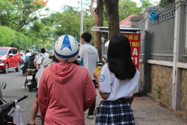 Mẹ học hết lớp 8 mong con đậu đại học ngành trí tuệ nhân tạo - Ảnh 6.