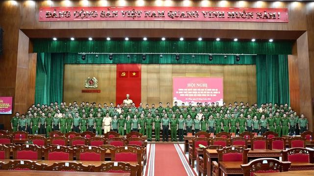 Bộ Công an điều động 149 cán bộ, chiến sĩ Công an Đà Nẵng- Ảnh 3.