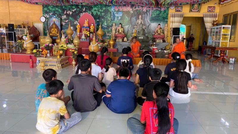 Ngôi chùa ở TP.HCM giữ tiếng mẹ đẻ cho trẻ em Khmer giữa vùng công nghiệp - Ảnh 1.
