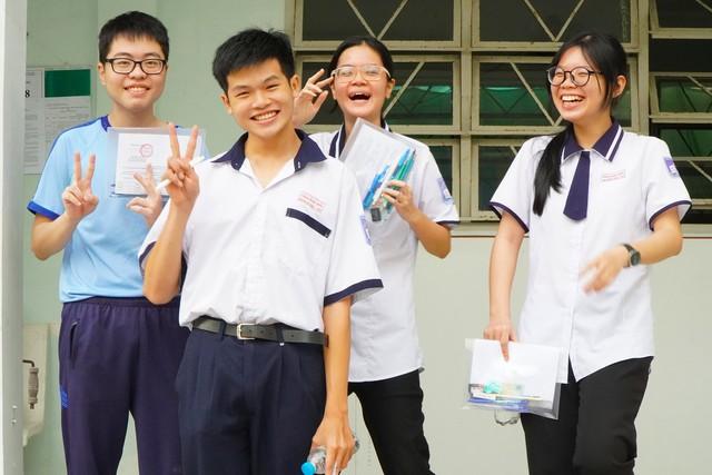 Thí sinh Cần Thơ đến điểm thi tốt nghiệp THPT không quá 15 km - Ảnh 1.