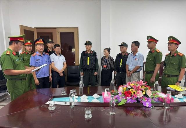 Khởi tố 7 bị can trong vụ chiếm đoạt hơn 1,7 tỉ đồng tiền nông thôn mới- Ảnh 1.