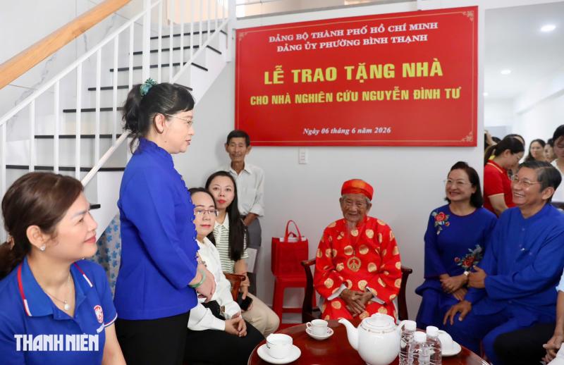 TP.HCM trao tặng nhà mới cho nhà nghiên cứu Nguyễn Đình Tư ở tuổi 106- Ảnh 4.