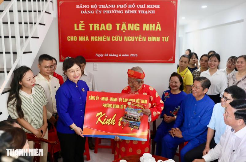 TP.HCM trao tặng nhà mới cho nhà nghiên cứu Nguyễn Đình Tư ở tuổi 106- Ảnh 6.