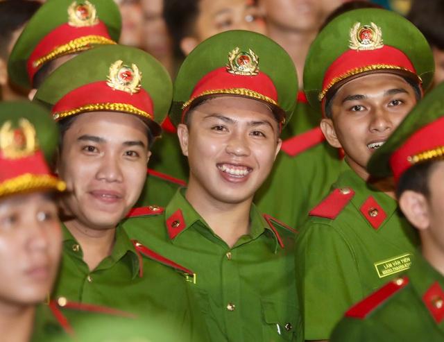 Khai mạc chuỗi sự kiện Gala 'Tổ quốc bình yên' tại phố đi bộ Nguyễn Huệ- Ảnh 5.