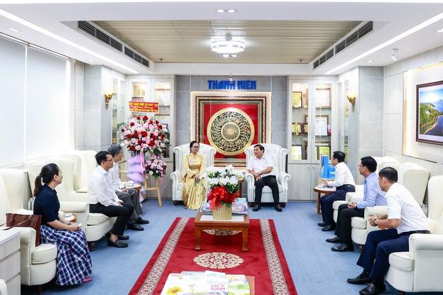 Bộ GD-ĐT chúc mừng đội ngũ Báo Thanh Niên dịp 21.6 - Ảnh 2.
