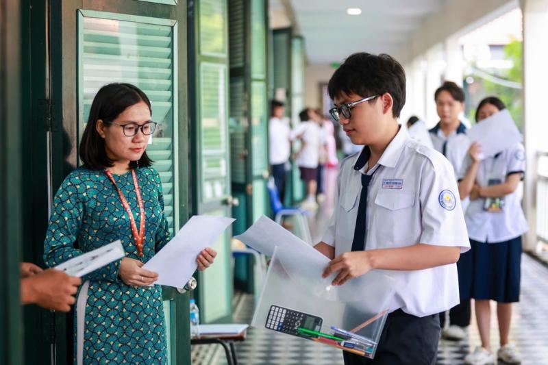 Thi tốt nghiệp THPT 2026: Môn tự chọn nào thí sinh đông nhất? - Ảnh 1.