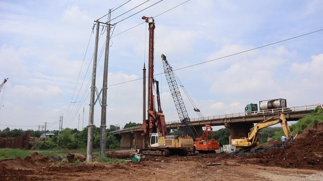 Nâng cấp, mở rộng quốc lộ 14: Gỡ vướng ranh mốc, đường điện sắp được di dời - Ảnh 5.
