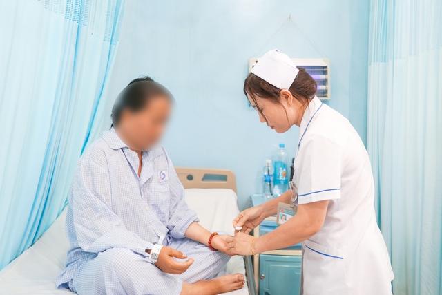 Nhồi máu cơ tim ở người trẻ tăng đột biến - Ảnh 1.