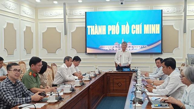 Việc vận chuyển đề thi tốt nghiệp tại địa phương có số thí sinh lớn nhất nước - Ảnh 1.