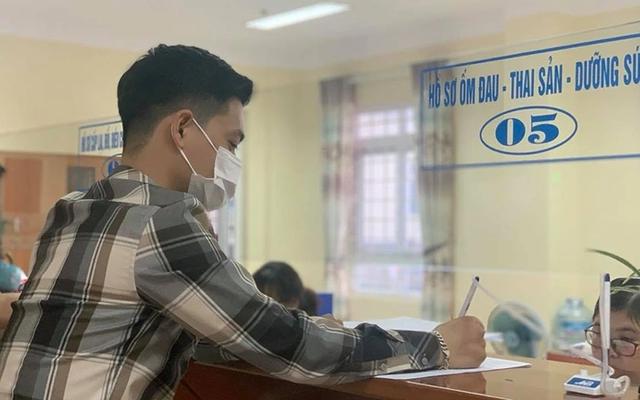 Cắt giảm nhiều giấy tờ khi làm thủ tục hưởng chế độ BHXH- Ảnh 1.