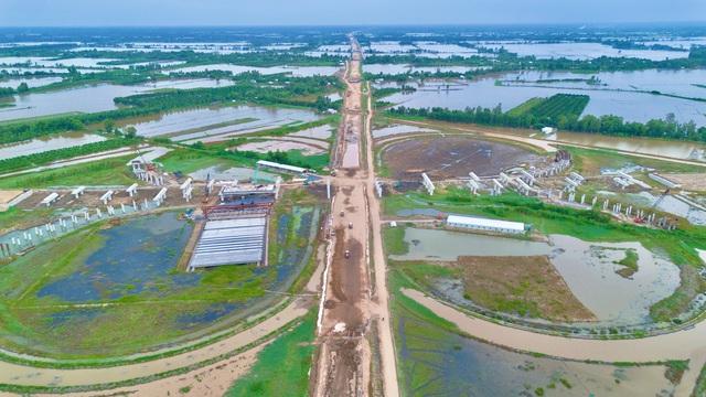 Làm cao tốc vùng ĐBSCL, xây sao cho bền?- Ảnh 1.
