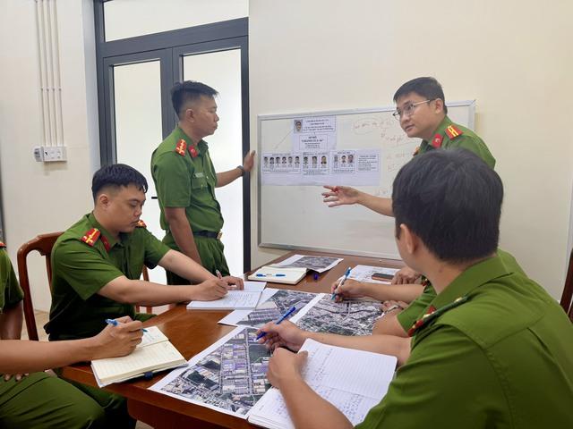 Công an TP.HCM triệt phá băng nhóm cưỡng đoạt tài sản ở Chành cua 46- Ảnh 3. Công an TP.HCM triệt phá băng nhóm cưỡng đoạt tài sản ở Chành cua 46- Ảnh 3.
