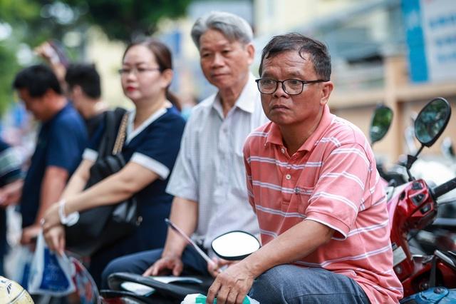 Đề thi tốt nghiệp THPT môn ngữ văn bị lỗi, thí sinh được bù giờ làm bài - Ảnh 1.